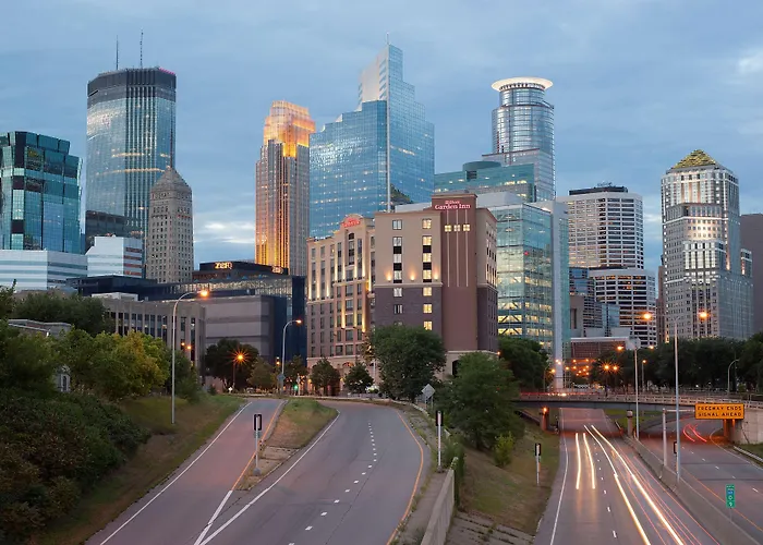 Hilton Garden Inn Minneapolis Downtown